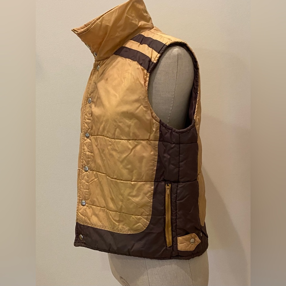 Vintage Holiday Ranger Outdoor Menswear Tan & Brown Retro Vest / Size M